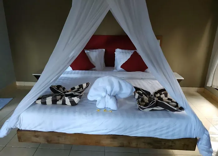 Di Hotel 3*